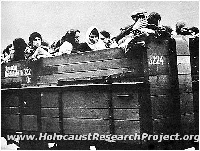 Transport of prisoners at Majdanek